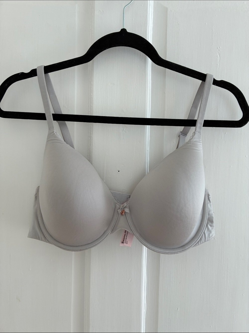 Victoria's Secret Body by Victoria perfect coverage Bra